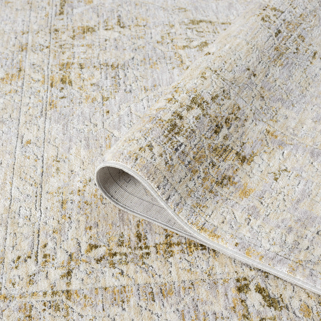 Adelia Pearl Runner