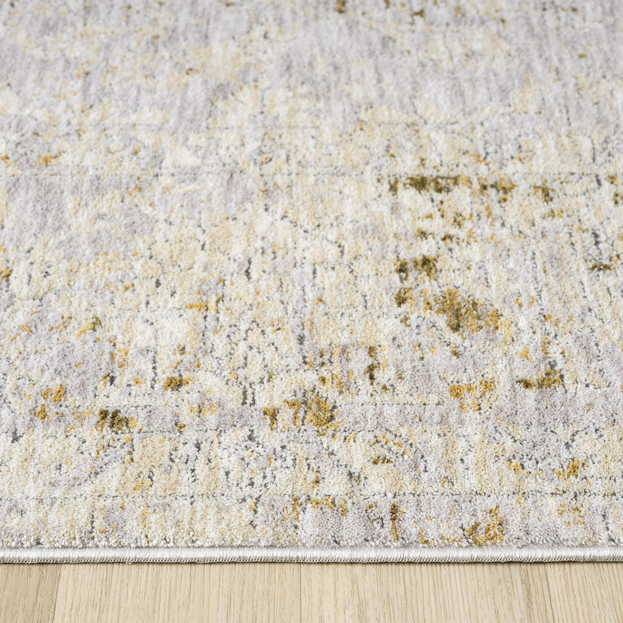 Adelia Pearl Runner