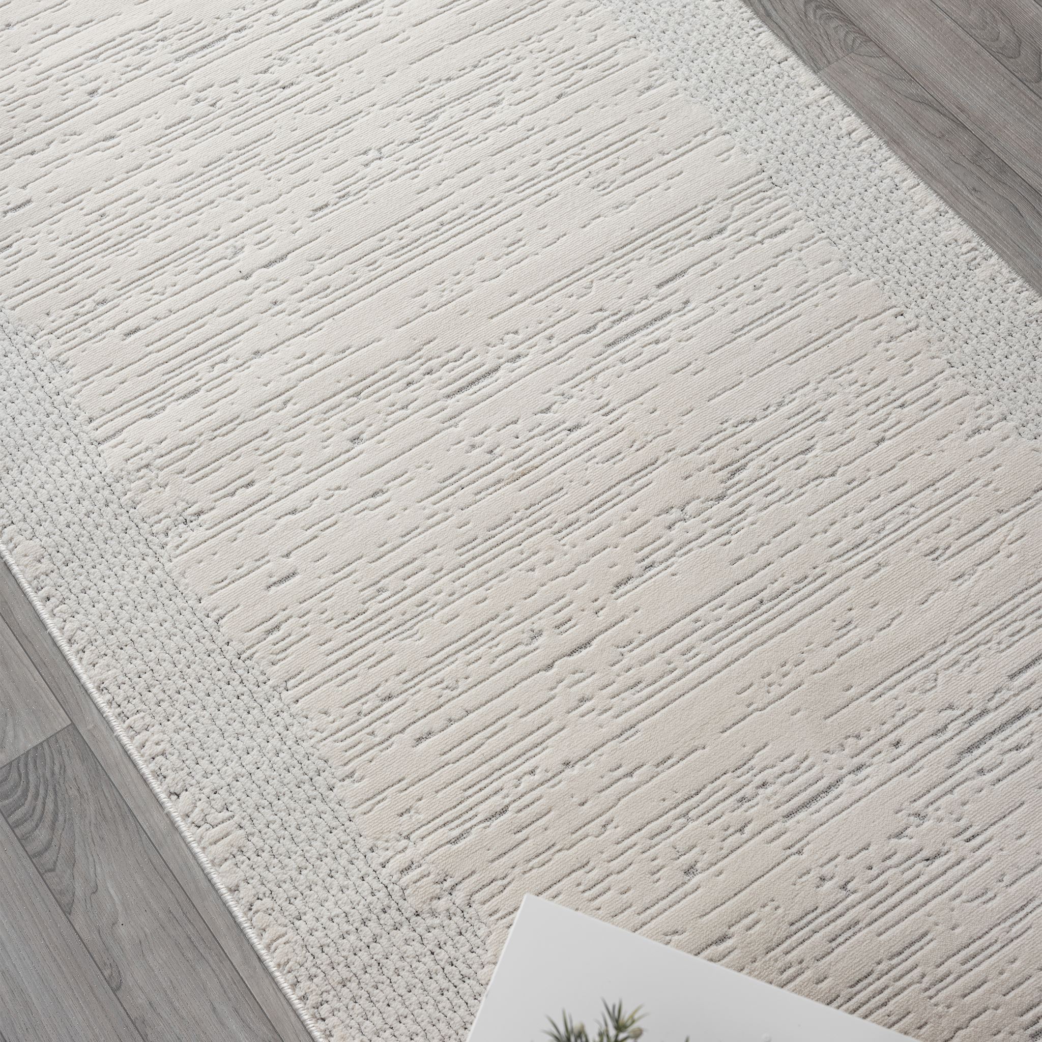 Lavish Ivory Runner