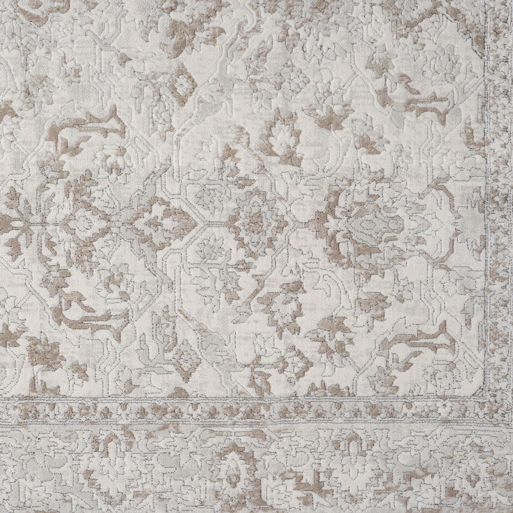 Lavish Pearl Runner