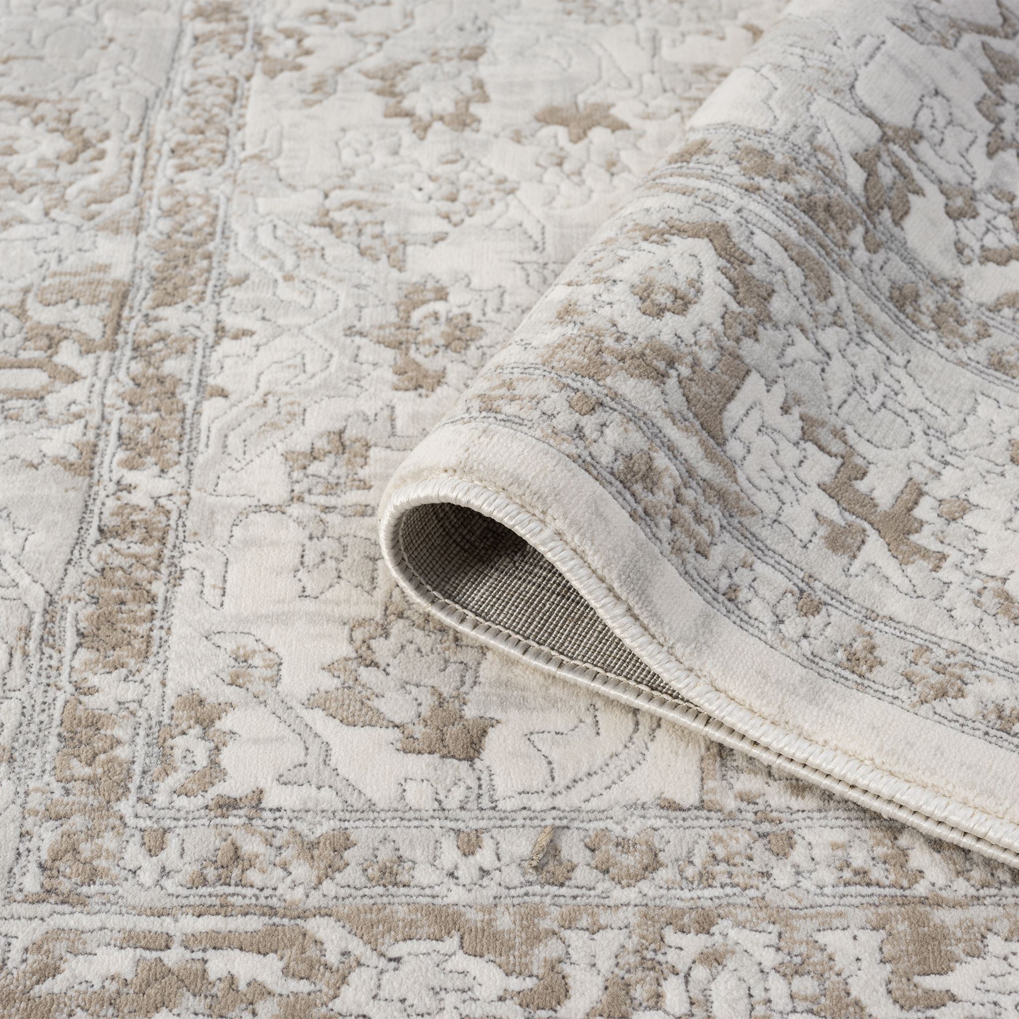 Lavish Pearl Runner