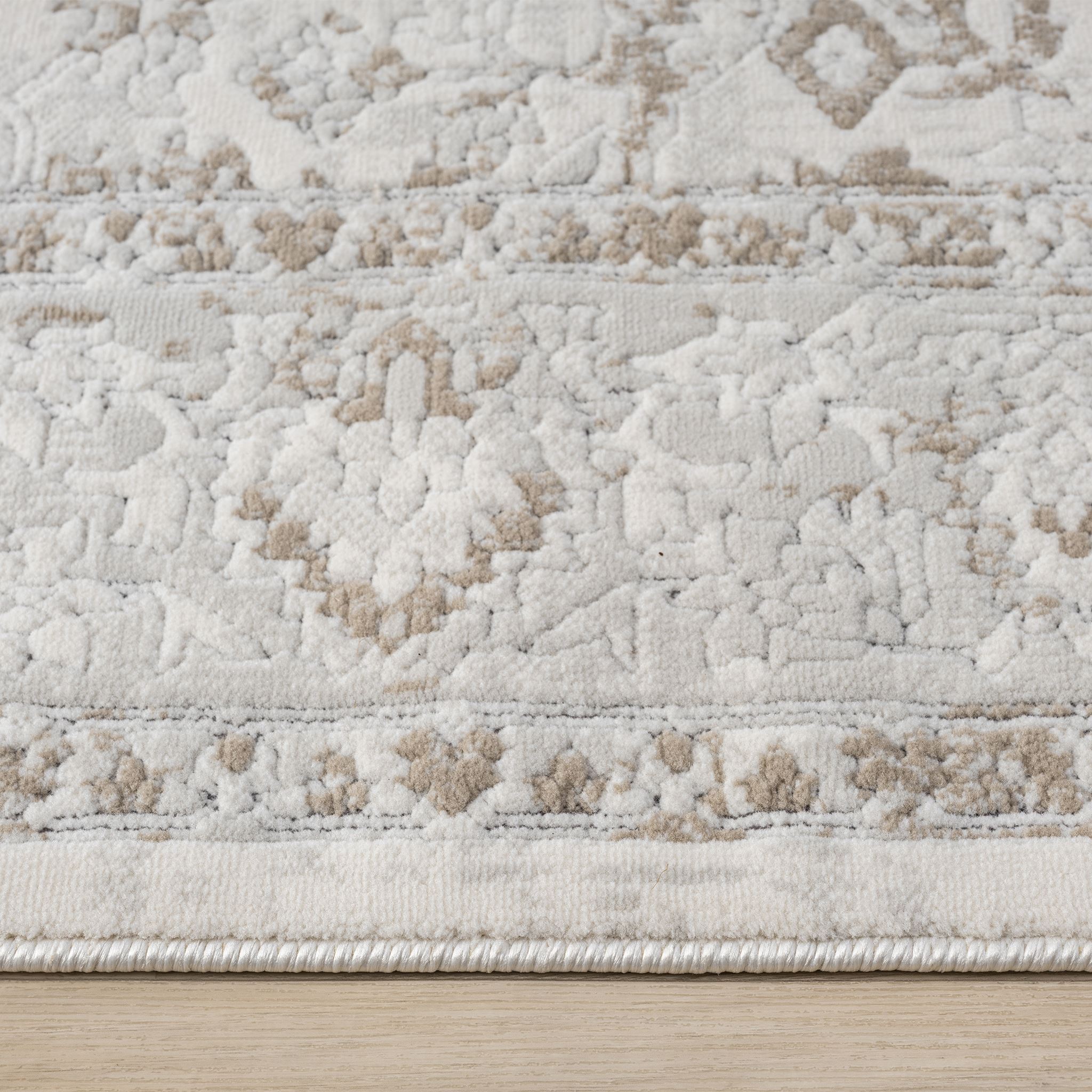 Lavish Pearl Runner