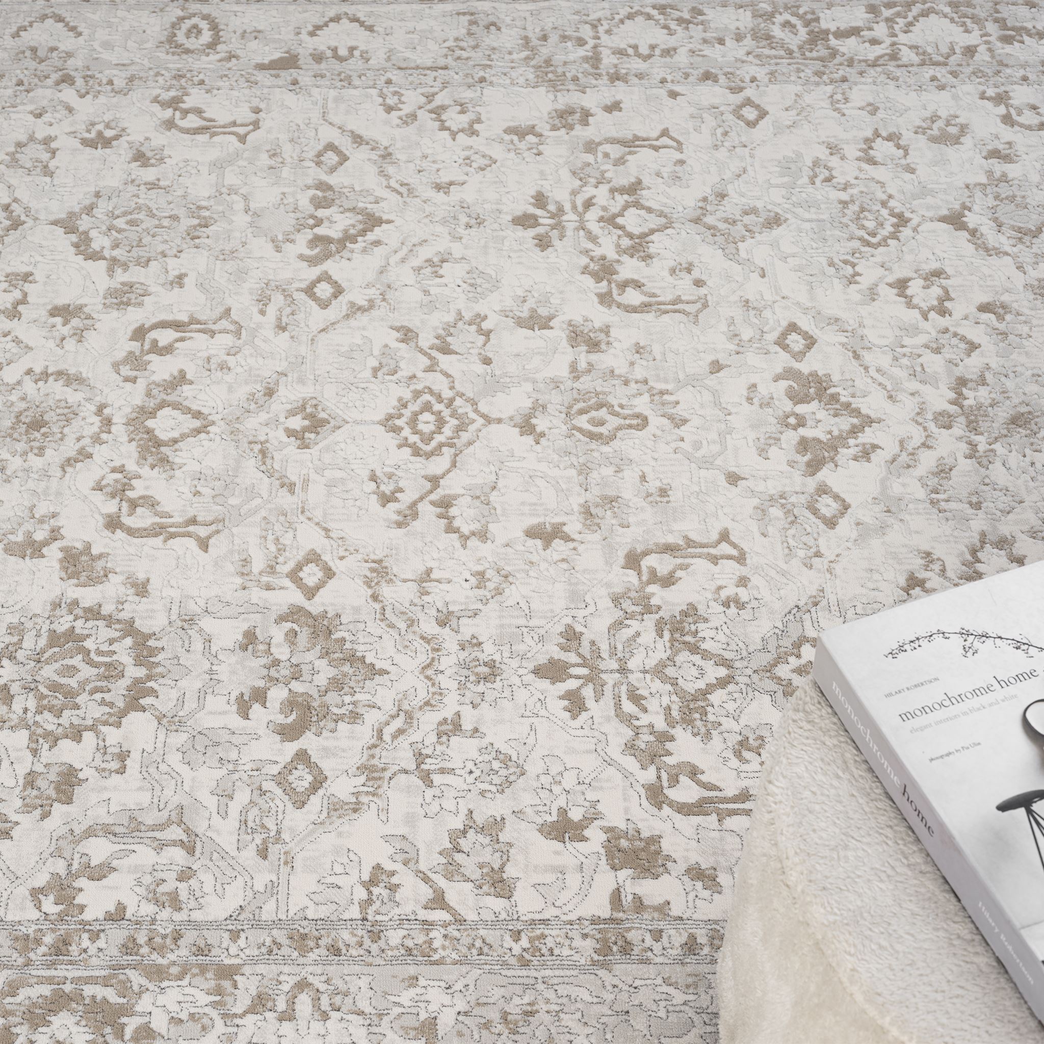 Lavish Pearl Rug