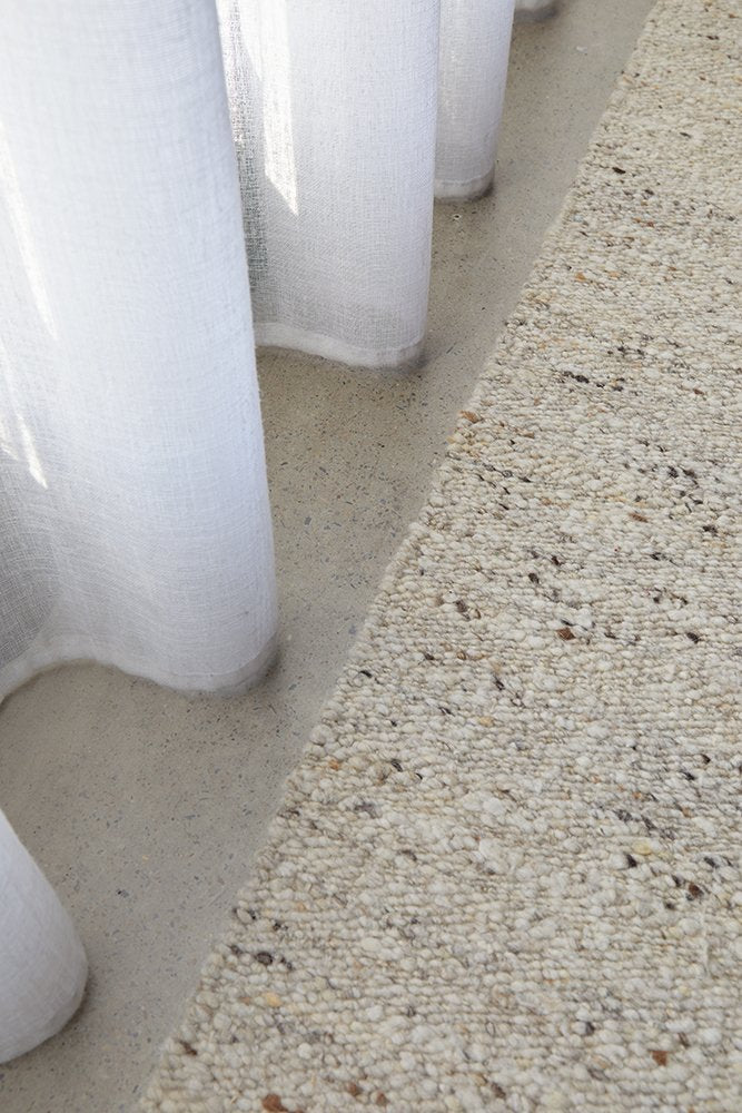 Steph and Gian Elm Wool Rug - Pepper